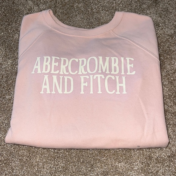 USED Abercrombie And Finch Sweatshirt Size Small *DOES HAVE A SMALL STAIN* - Picture 1 of 4
